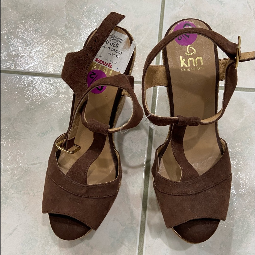 Beautiful brown espadrilles